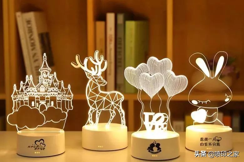 亚克力是玻璃还是塑料（亚克力 塑料 玻璃三者的区别）