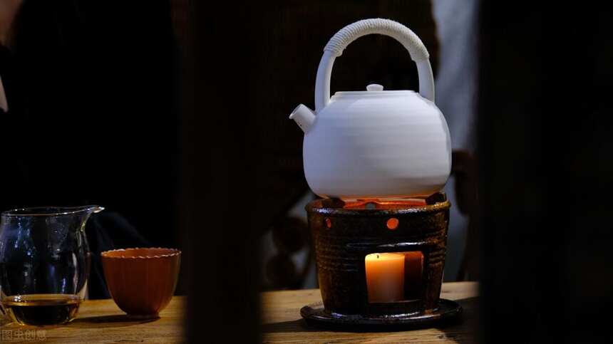茶不能久泡但能煮，这是为什么？