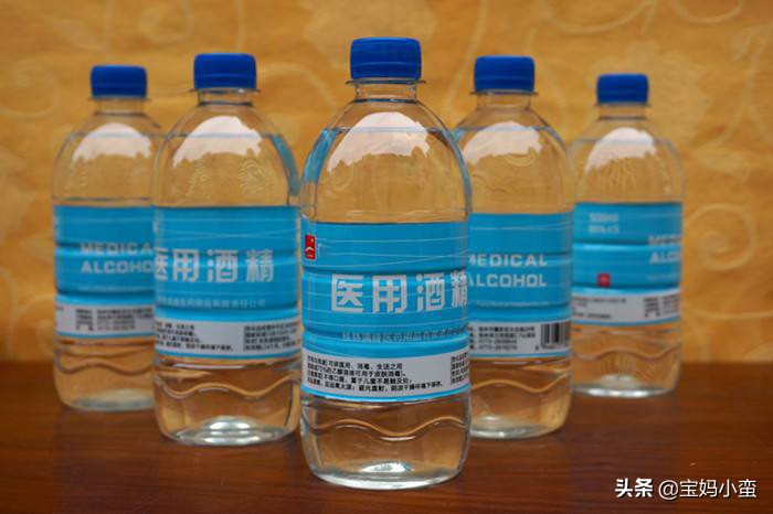 亚克力上的胶怎么去除(图文教程多种亚克力胶的去除方法) 亚克力上的胶怎么去除(图文教程多种亚克力胶的去除方法)