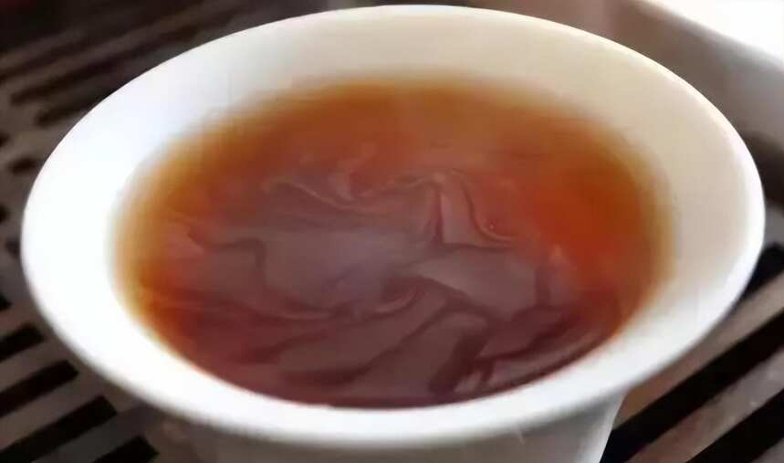 茶汤上飘着的一层油是什么？