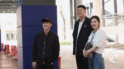 跨界访谈《共同说》走进篮球城市东莞 聆听“万分球员”朱芳雨的篮球故事 跨界访谈《共同说》走进篮球城市东莞 聆听“万分球员”朱芳雨的篮球故事