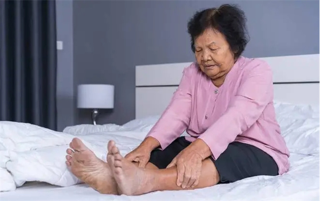 为何夜间小腿会抽筋_夜间小腿抽筋怎么回事