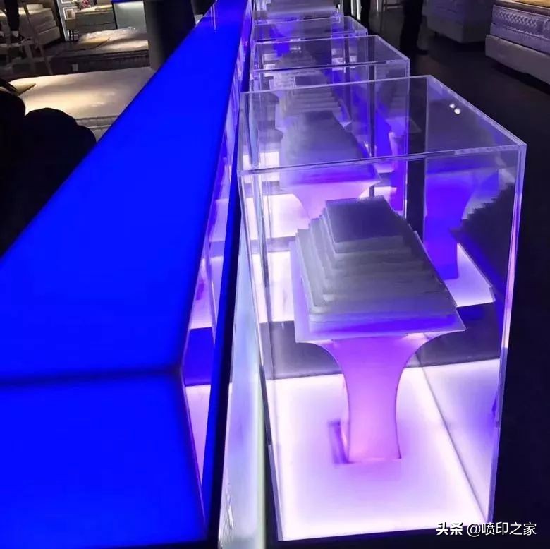 亚克力是玻璃还是塑料(亚克力 塑料 玻璃三者的区别) 亚克力是玻璃还是塑料(亚克力 塑料 玻璃三者的区别)