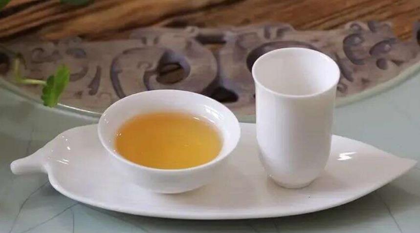 闻茶香，茶的香气，到底要怎么闻？