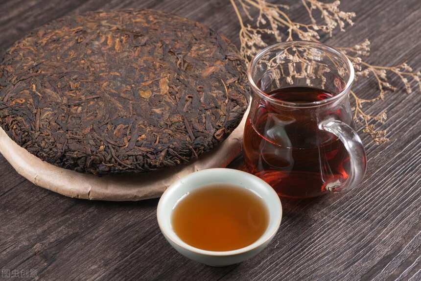 泡普洱茶时，如何正确的“撬茶”？