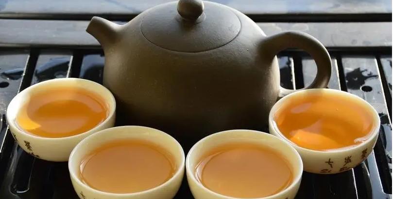 普洱茶的鉴别——生茶篇（普洱茶生茶的汤色鉴别）
