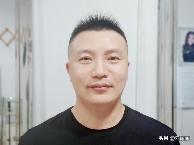 男士流行发型图片？最新款清爽男士发型