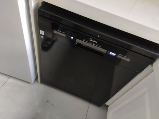 美的洗碗机家用RX10怎么样?用后一周讲良心感受？