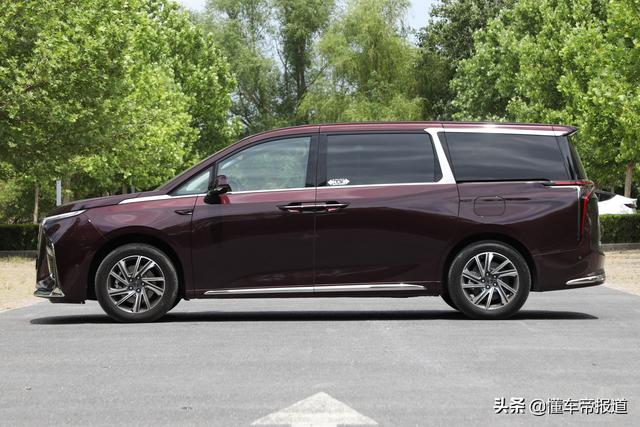 上汽大通g90七座图片价格？上汽大通MAXUS G90的性能介绍