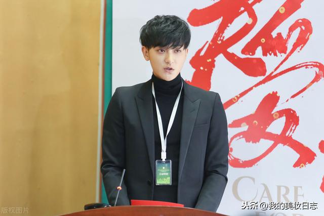 大脸男生发型适合什么发型？4款发型帮你解决后顾之忧