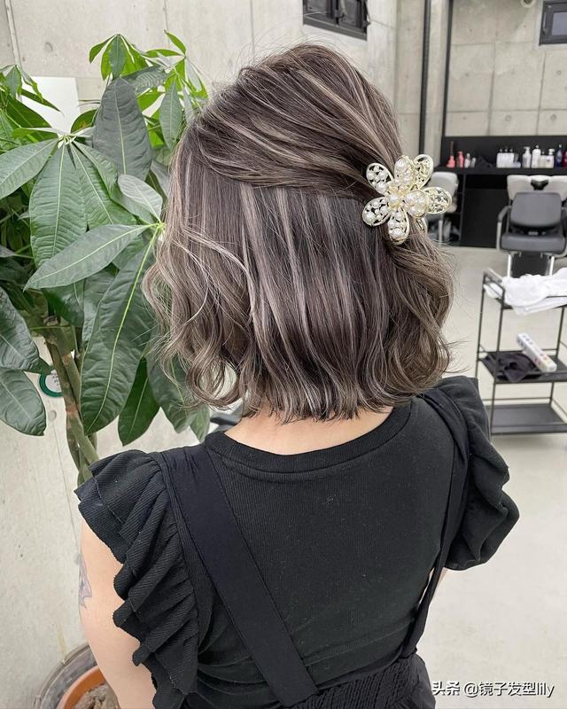 流行长发发型图片？高人气女发10多款