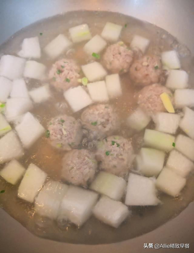如何用电饭锅做蛋糕？电饭锅蛋糕的制作方法