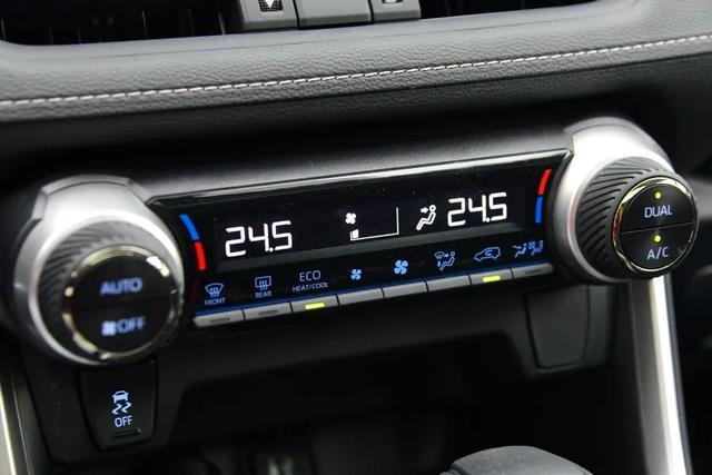 丰田rv4报价及图片新款各尺寸？丰田rav4配置和颜色哪款值得入手