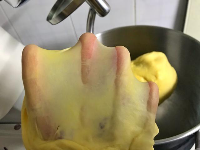 面包的制作方法和步骤？在家做面包用的简单方法