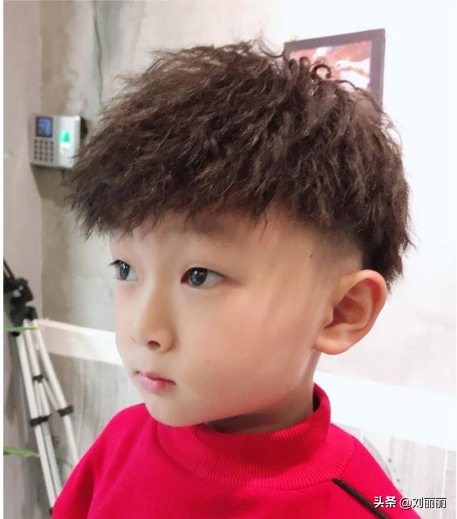 小男孩发型2022最新?爆款小男孩发型15款 小男孩发型2022最新?爆款小男孩发型15款