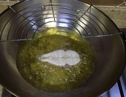 熏鱼怎么做才吃？熏鱼最简单的做法
