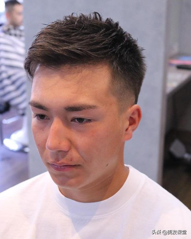 男生纹理发型短发？20款男生粗硬发发型