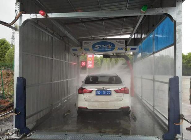 自动洗车机会不会伤汽车油漆？加油站免费自动洗车机伤车漆吗