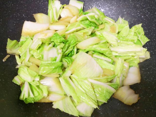 东北粉条怎么做好吃又简单？白菜炖粉条最好吃的方法