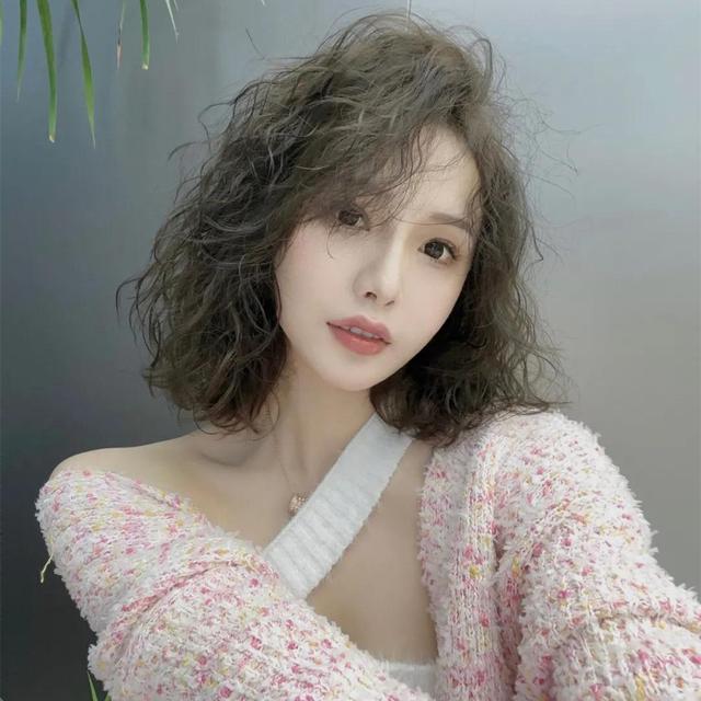 短发发型女烫头发？四款超人气网红烫发