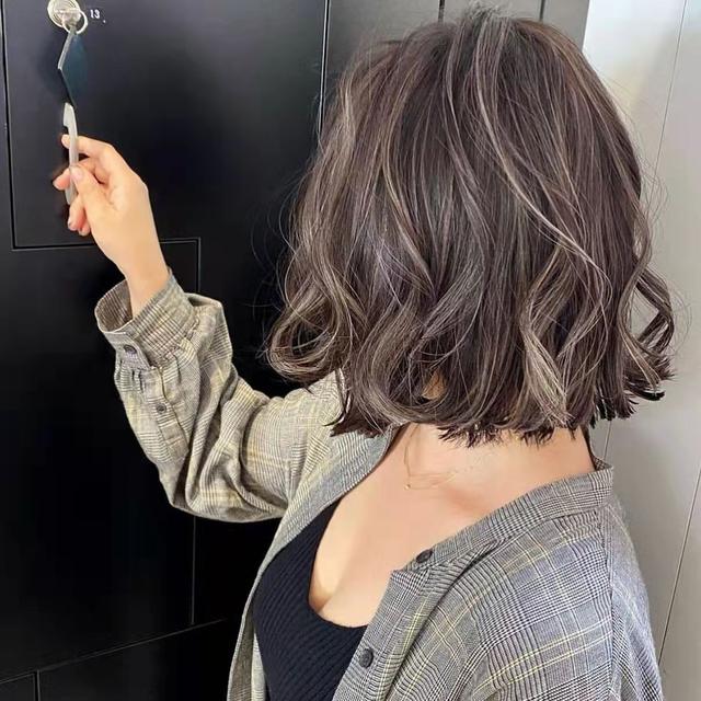 各种女发型图片及名称？10款只烫型不烫卷的发型