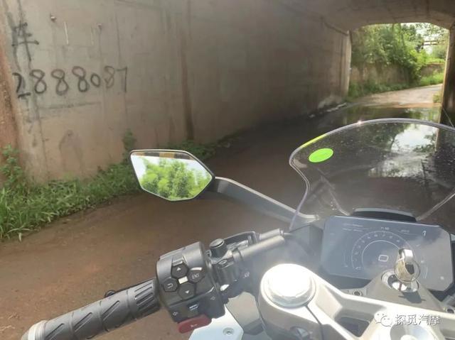 sr450春风价格？春风450sr建议新手骑吗
