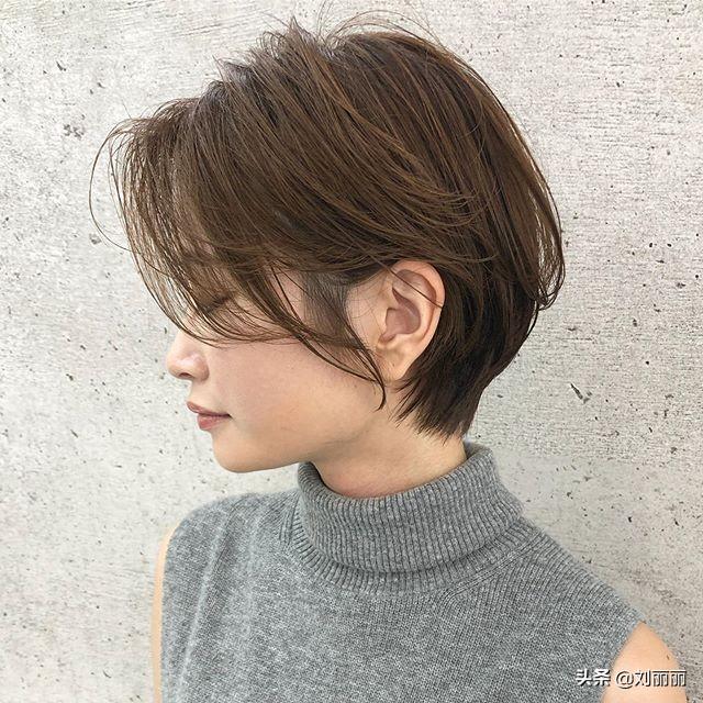 有女人味的发型图片？新时尚发型20款