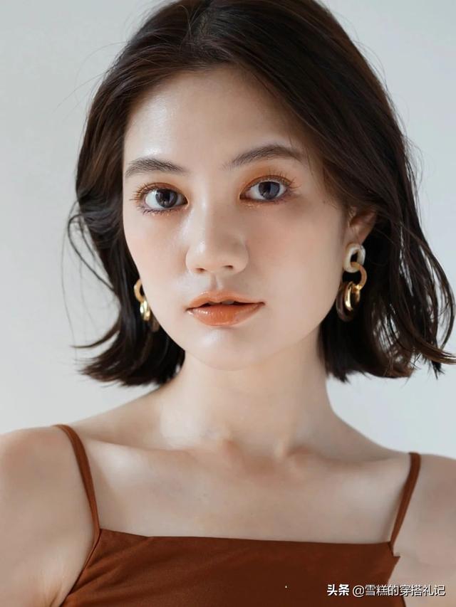 齐肩发型直发图片？今年流行这4种齐肩发