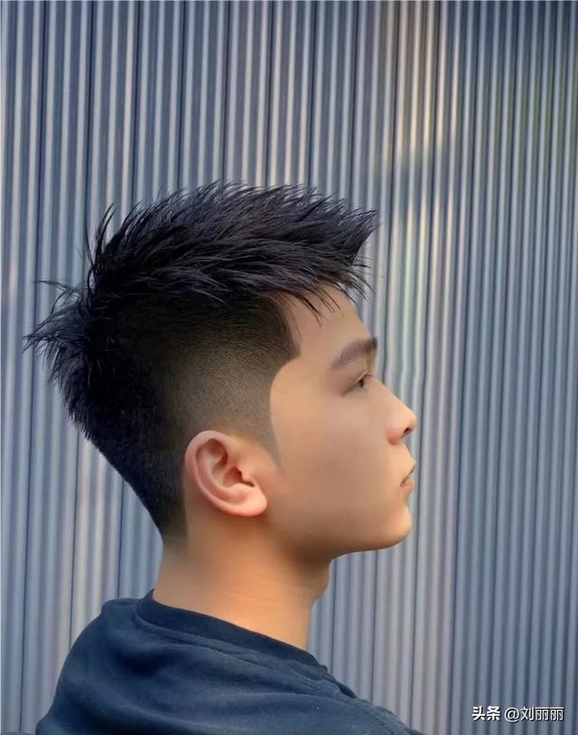 潮男发型图片大全？最有型的男士发型