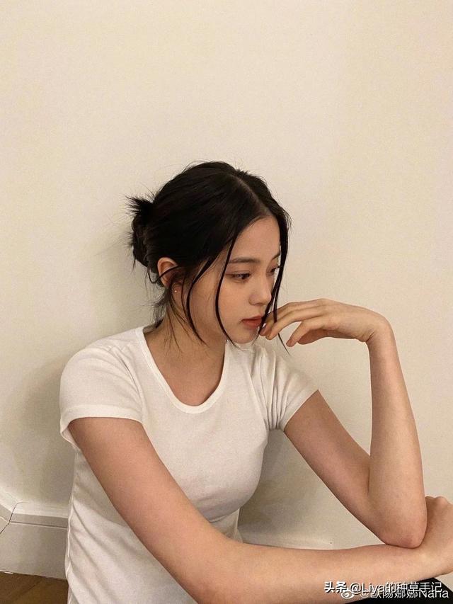 好看的发型怎么梳？4款不挑人的扎发
