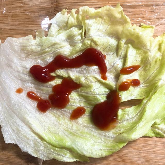 关晓彤蔬菜三明治做法？关晓彤制作三明治的步骤