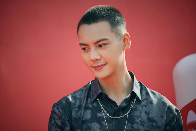 寸头发型图片男短发？争夺寸头顶流的10位男神