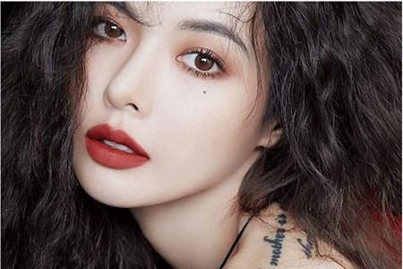 可爱的发型图片大全？潮流长发烫卷的女星流行款式