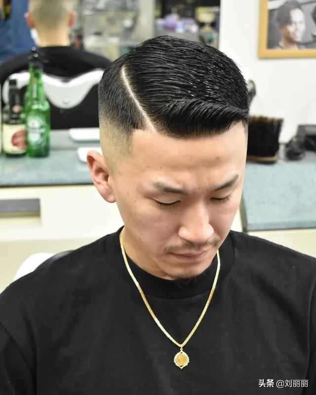 推荐13款有型的男士发型？男士的发型图片