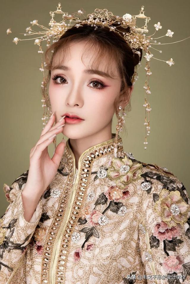 新娘妆容造型图片？18款绝美中式新娘造型