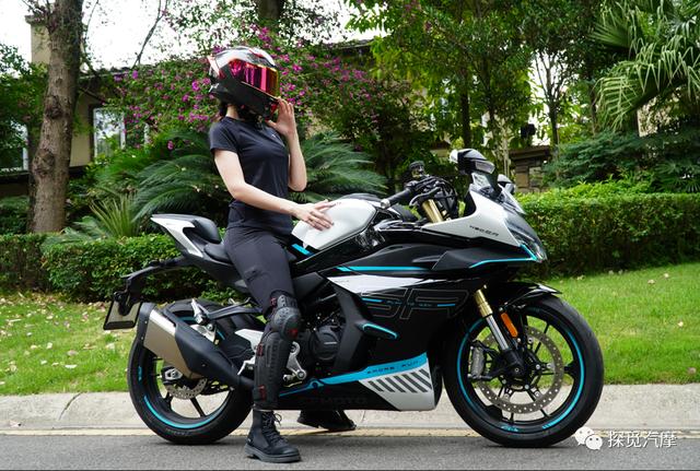 sr450春风价格？春风450sr建议新手骑吗