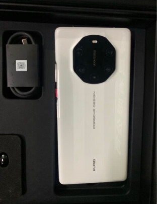 报价参数华为 HUAWEI Mate 40 RS怎么样？上用三天彻底后悔了？