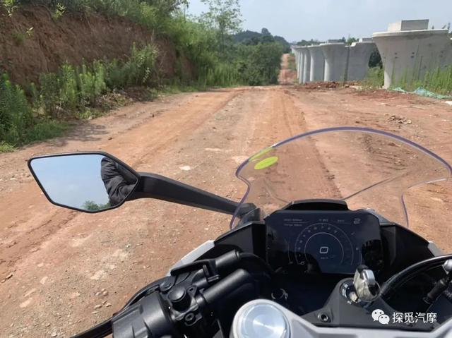 sr450春风价格？春风450sr建议新手骑吗