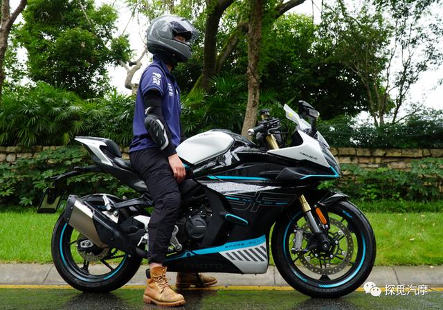 sr450春风价格？春风450sr建议新手骑吗