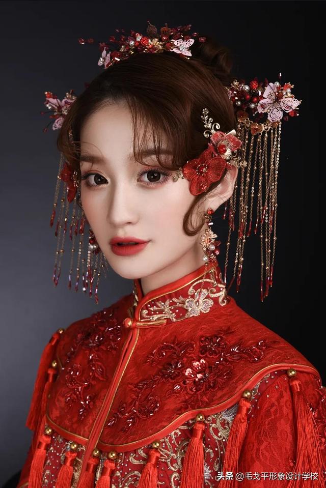 新娘妆容造型图片？18款绝美中式新娘造型