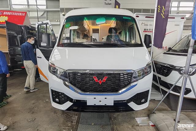 五菱房车价格10万一20万图片？五菱自动挡房车2022年最新款