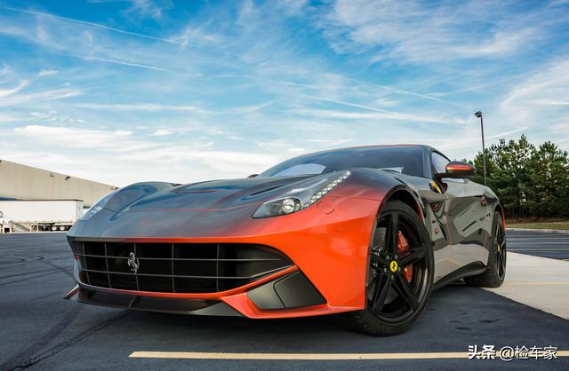 f12法拉利多少钱？法拉利f12值不值得入手