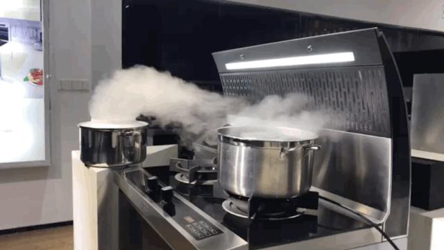 集成灶和油烟机哪个更实用？和油烟机比有4大优势和3个不足