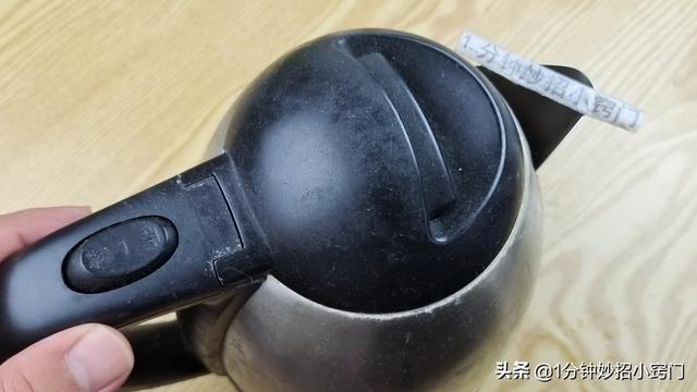 怎么去除水垢电热水壶？去除电热水壶水垢最佳方法