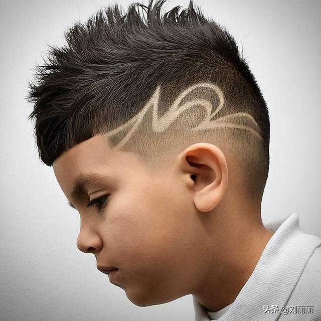 小男孩发型2022最新?爆款小男孩发型15款 小男孩发型2022最新?爆款小男孩发型15款