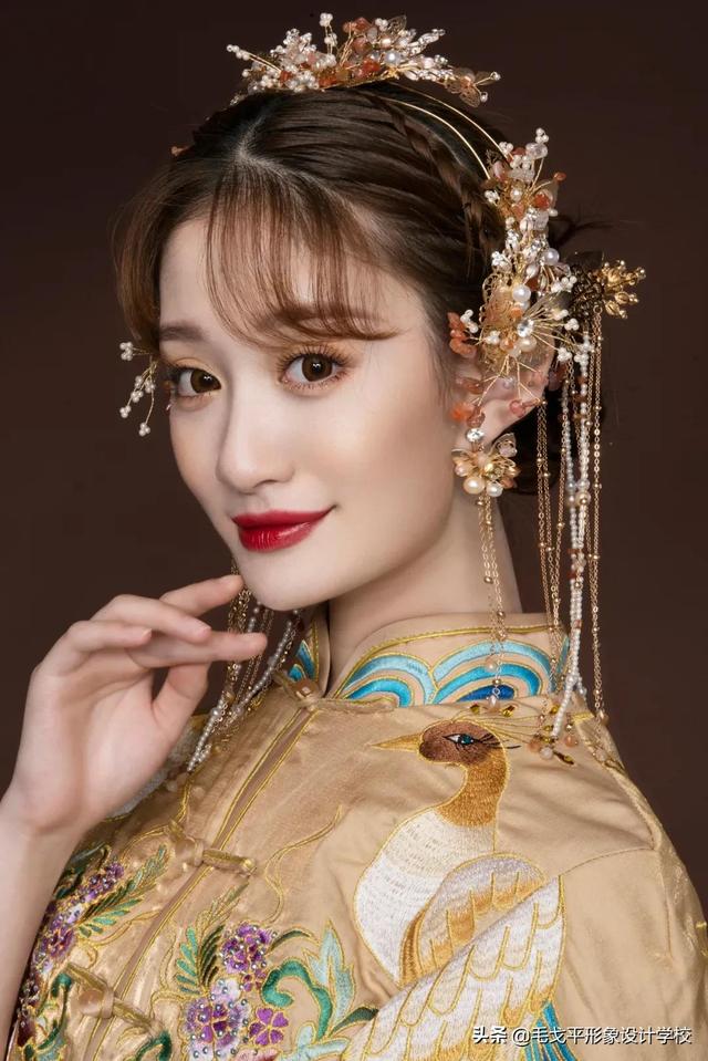 新娘妆容造型图片？18款绝美中式新娘造型