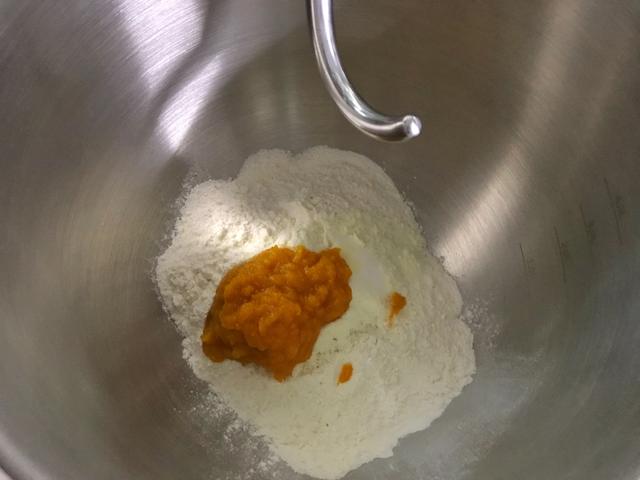 面包的制作方法和步骤？在家做面包用的简单方法