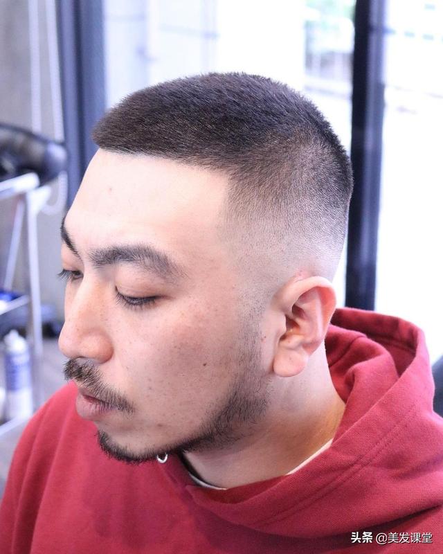 男生纹理发型短发？20款男生粗硬发发型