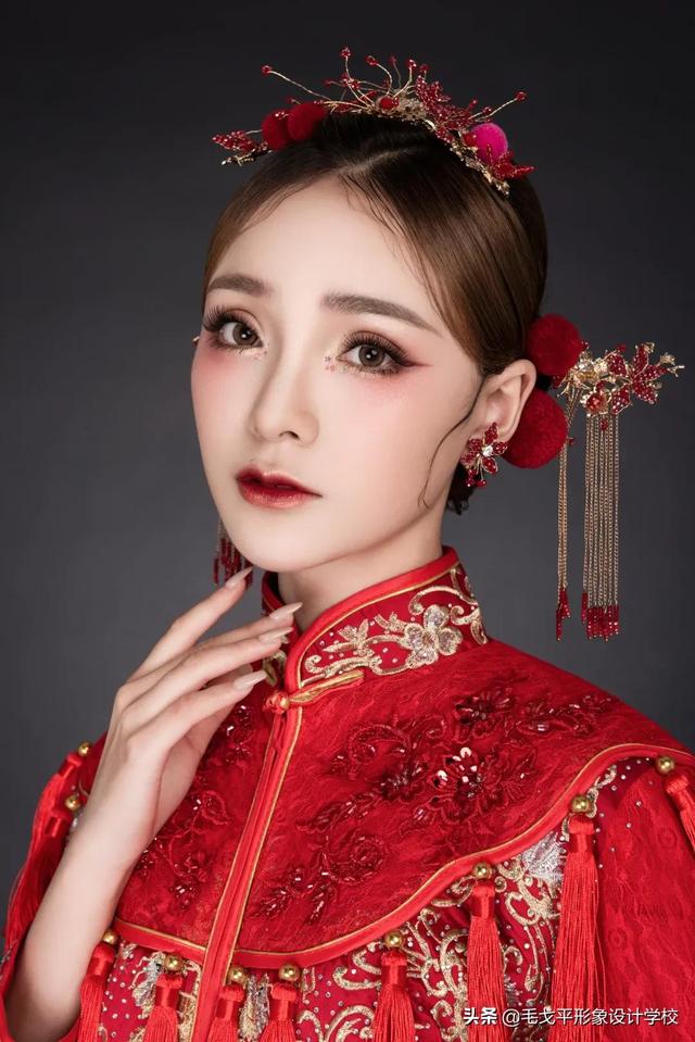 新娘妆容造型图片？18款绝美中式新娘造型