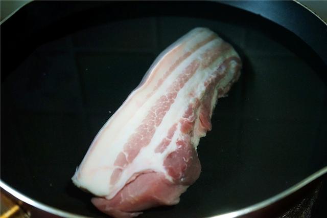 川菜回锅肉详细做法？回锅肉怎样炒好吃